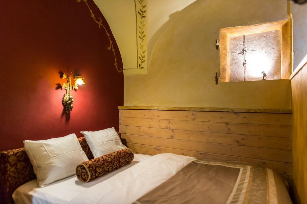 Antique Old Town Studio By Urban Rent Διαμέρισμα Βίλνιους Εξωτερικό φωτογραφία