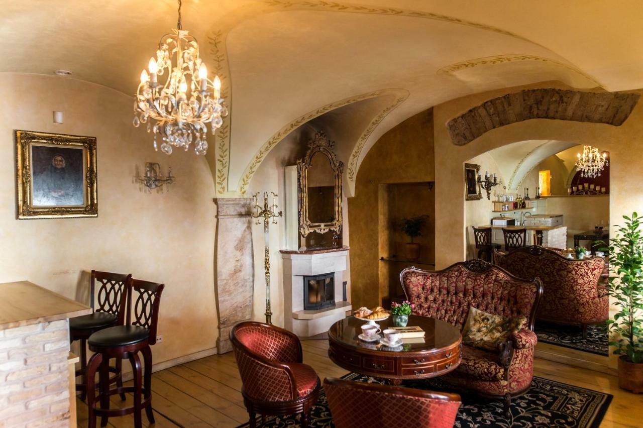Antique Old Town Studio By Urban Rent Διαμέρισμα Βίλνιους Εξωτερικό φωτογραφία